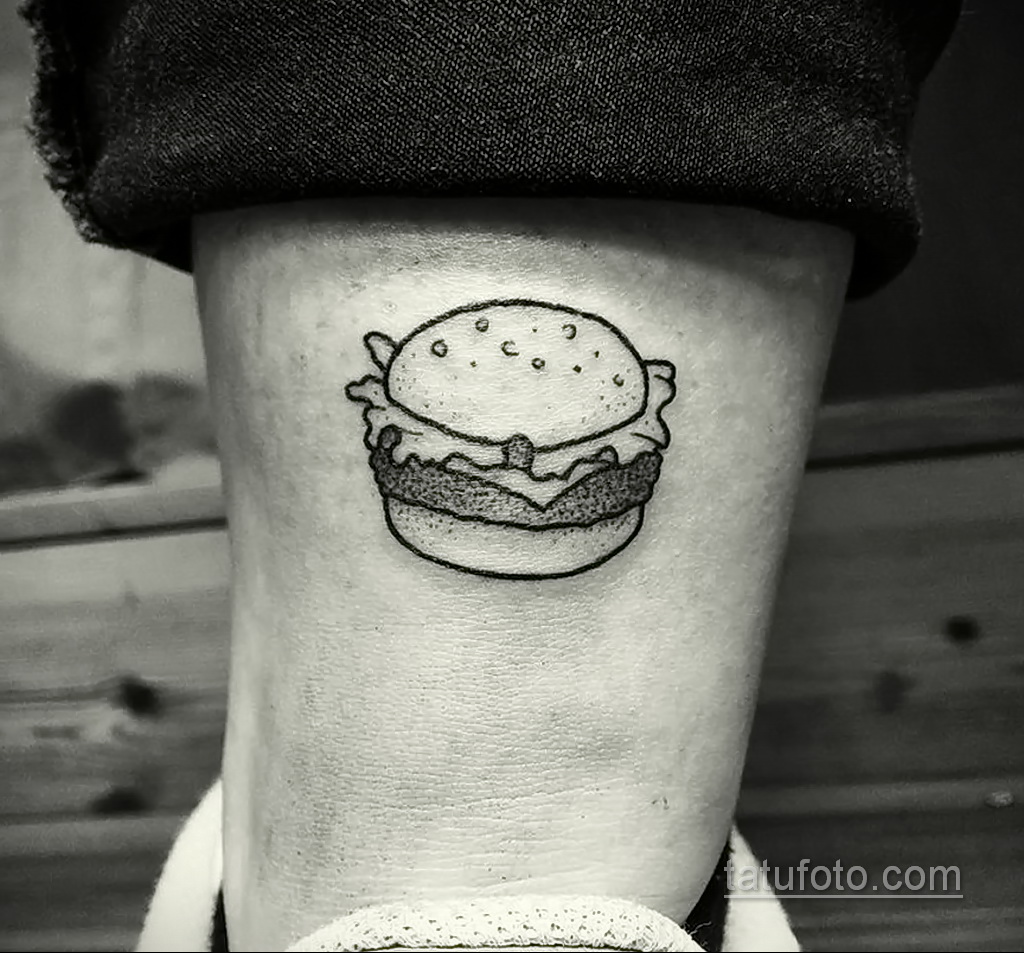 Фото рисунка татуировки с гамбургером 26.03.2021 №281 - burger tattoo - tatufoto.com