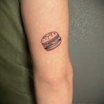 Фото рисунка татуировки с гамбургером 26.03.2021 №285 - burger tattoo - tatufoto.com