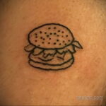 Фото рисунка татуировки с гамбургером 26.03.2021 №286 - burger tattoo - tatufoto.com