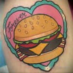 Фото рисунка татуировки с гамбургером 26.03.2021 №293 - burger tattoo - tatufoto.com