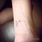 Фото татуировки с кометой (астероидом) 27.03.2021 №022 - comet tattoo - tatufoto.com