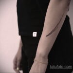 Фото татуировки с кометой (астероидом) 27.03.2021 №042 - comet tattoo - tatufoto.com