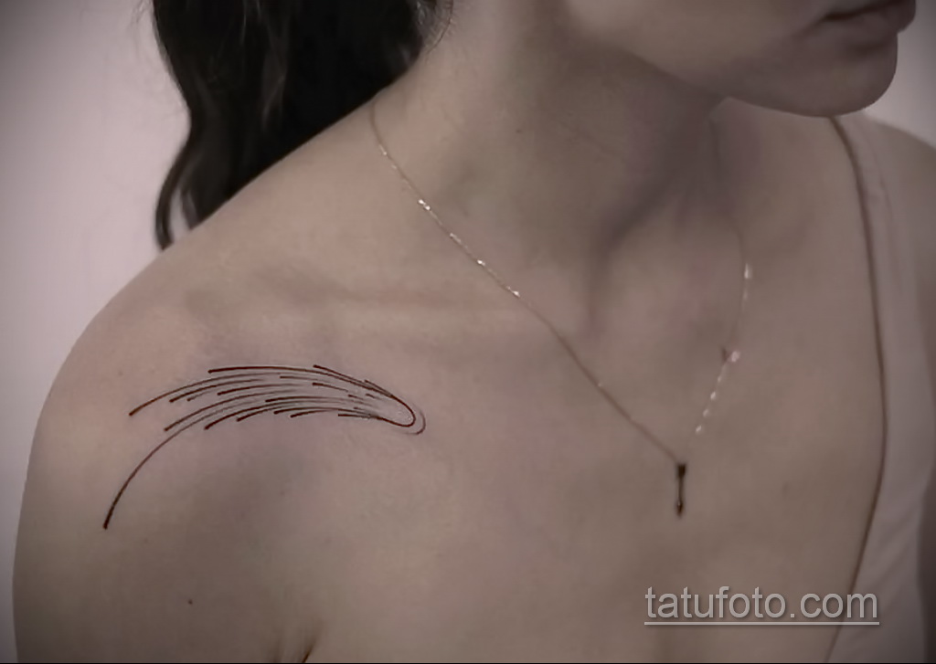 Фото татуировки с кометой (астероидом) 27.03.2021 №047 - comet tattoo - tatufoto.com