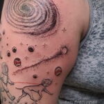 Фото татуировки с кометой (астероидом) 27.03.2021 №055 - comet tattoo - tatufoto.com