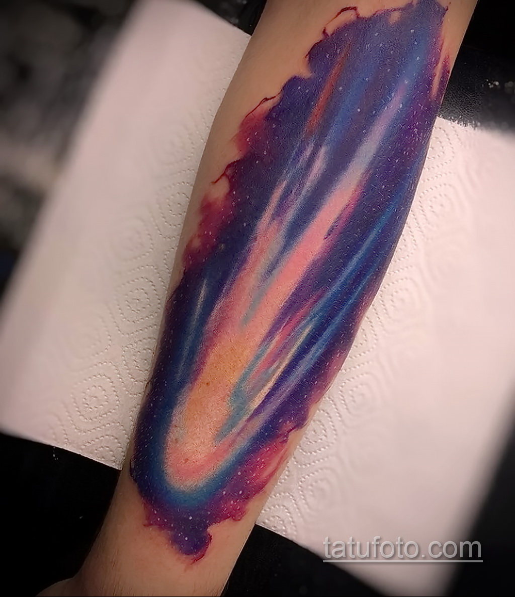 Фото татуировки с кометой (астероидом) 27.03.2021 №067 - comet tattoo - tatufoto.com