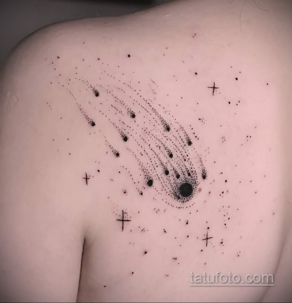 Фото татуировки с кометой (астероидом) 27.03.2021 №069 - comet tattoo - tatufoto.com