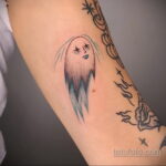 Фото татуировки с кометой (астероидом) 27.03.2021 №137 - comet tattoo - tatufoto.com