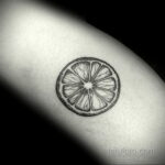 Фото татуировки с лаймом 31.03.2021 №018 - lime tattoo - tatufoto.com