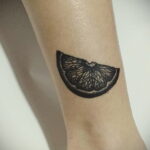 Фото татуировки с лаймом 31.03.2021 №023 - lime tattoo - tatufoto.com