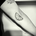 Фото татуировки с лаймом 31.03.2021 №060 - lime tattoo - tatufoto.com