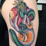 Фото татуировки с яблоком 03.03.2021 №040 - apple tattoo - tatufoto.com