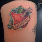 Фото татуировки с яблоком 03.03.2021 №101 - apple tattoo - tatufoto.com