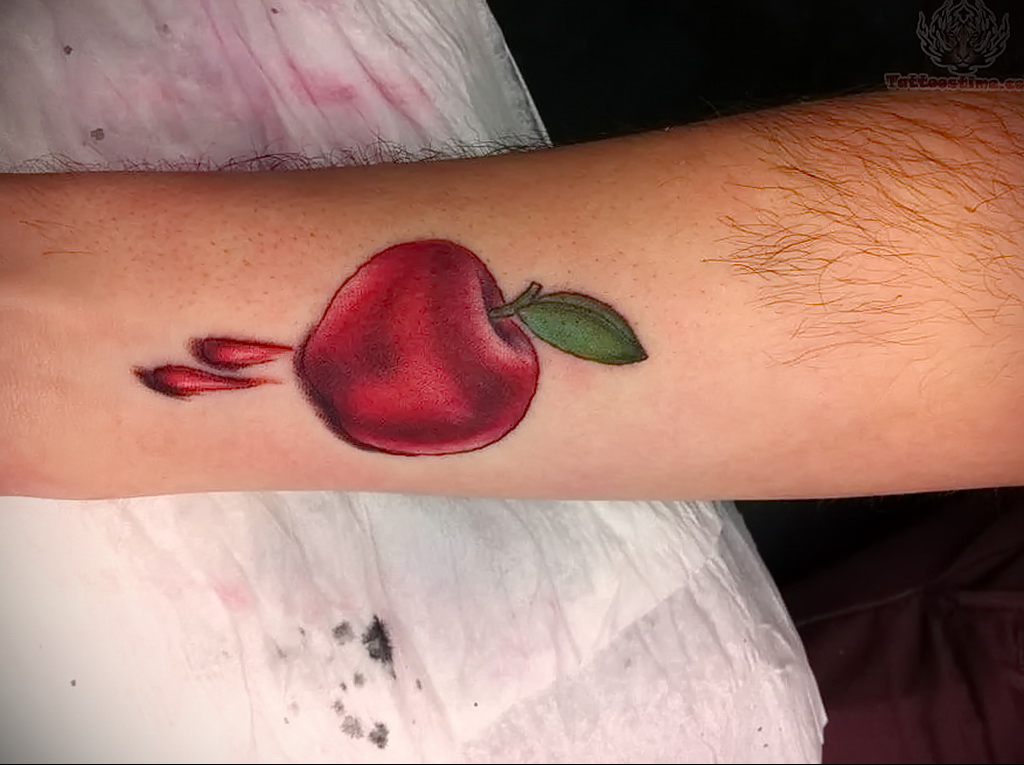 Фото татуировки с яблоком 03.03.2021 №102 - apple tattoo - tatufoto.com