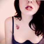Фото татуировки с яблоком 03.03.2021 №122 - apple tattoo - tatufoto.com