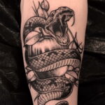 Фото татуировки с яблоком 03.03.2021 №135 - apple tattoo - tatufoto.com