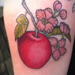 Фото татуировки с яблоком 03.03.2021 №159 - apple tattoo - tatufoto.com