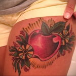 Фото татуировки с яблоком 03.03.2021 №188 - apple tattoo - tatufoto.com