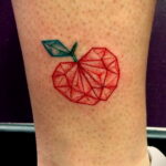 Фото татуировки с яблоком 03.03.2021 №190 - apple tattoo - tatufoto.com