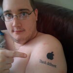 Фото татуировки с яблоком 03.03.2021 №198 - apple tattoo - tatufoto.com
