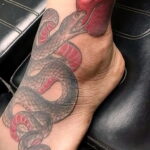 Фото татуировки с яблоком 03.03.2021 №256 - apple tattoo - tatufoto.com