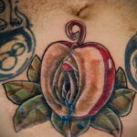 Фото татуировки с яблоком 03.03.2021 №270 - apple tattoo - tatufoto.com