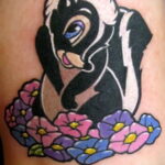 Фото татуировки со скунсом 28.03.2021 №012 - Skunk tattoo - tatufoto.com