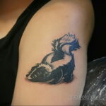 Фото татуировки со скунсом 28.03.2021 №013 - Skunk tattoo - tatufoto.com