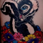 Фото татуировки со скунсом 28.03.2021 №030 - Skunk tattoo - tatufoto.com