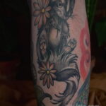 Фото татуировки со скунсом 28.03.2021 №070 - Skunk tattoo - tatufoto.com