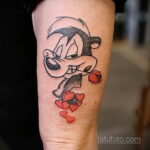 Фото татуировки со скунсом 28.03.2021 №078 - Skunk tattoo - tatufoto.com
