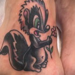Фото татуировки со скунсом 28.03.2021 №086 - Skunk tattoo - tatufoto.com