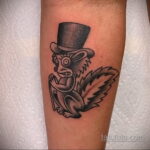 Фото татуировки со скунсом 28.03.2021 №202 - Skunk tattoo - tatufoto.com