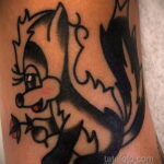 Фото татуировки со скунсом 28.03.2021 №273 - Skunk tattoo - tatufoto.com