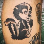 Фото татуировки со скунсом 28.03.2021 №312 - Skunk tattoo - tatufoto.com