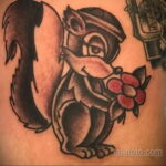 Фото татуировки со скунсом 28.03.2021 №395 - Skunk tattoo - tatufoto.com