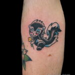Фото татуировки со скунсом 28.03.2021 №398 - Skunk tattoo - tatufoto.com
