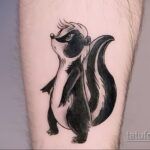 Фото татуировки со скунсом 28.03.2021 №420 - Skunk tattoo - tatufoto.com
