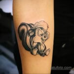 Фото татуировки со скунсом 28.03.2021 №434 - Skunk tattoo - tatufoto.com