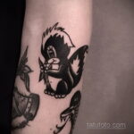 Фото татуировки со скунсом 28.03.2021 №477 - Skunk tattoo - tatufoto.com