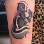 Фото татуировки со скунсом 28.03.2021 №487 - Skunk tattoo - tatufoto.com