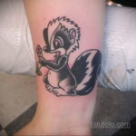 Фото татуировки со скунсом 28.03.2021 №508 - Skunk tattoo - tatufoto.com
