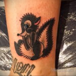 Фото татуировки со скунсом 28.03.2021 №510 - Skunk tattoo - tatufoto.com