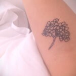 Фото татуировки цветок гортензия 31.03.2021 №069 - tattoo hydrangea - tatufoto.com