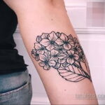 Фото татуировки цветок гортензия 31.03.2021 №142 - tattoo hydrangea - tatufoto.com