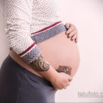 Фото беременная с тату 19.04.2021 №001 - pregnant tattoo - tatufoto.com