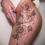 Фото интересного рисунка женской тату 05.04.2021 №024 - female tattoo - tatufoto.com