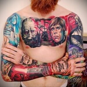 Фото тату на груди и руках с изображением персонажей и сцен из фильма Star Wars, выполненного в ярких и реалистичных цветах.