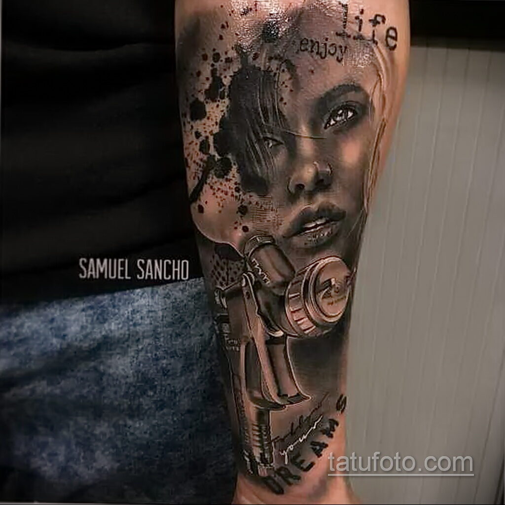Фото интересного рисунка мужской тату 05.04.2021 №173 - male tattoo - tatufoto.com