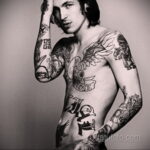 Фото интересного рисунка мужской тату 05.04.2021 №201 - male tattoo - tatufoto.com
