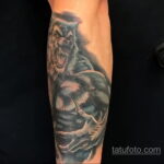 Фото татуировки с оборотнем 01.04.2021 №398 - werewolf tattoo - tatufoto.com